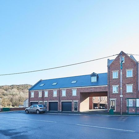 Beach Walk Apt 9 Skinningrove Экстерьер фото